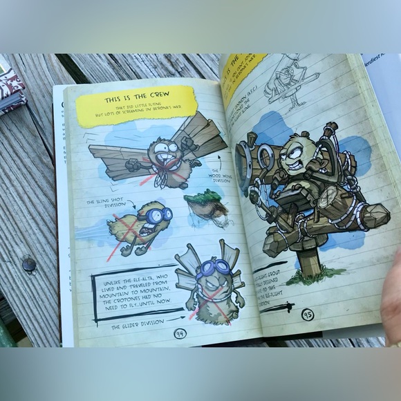 Young Adult Graphic Novels SPERA & BERONA’S WAR 1 & 2 Hardback Books Lot Set - Picture 7 of 9